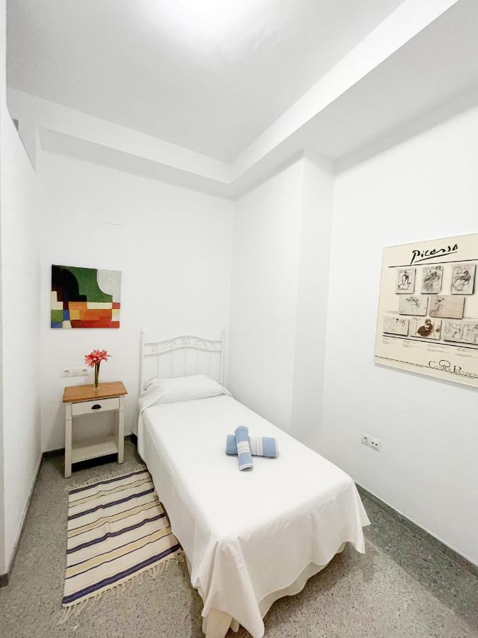 Amplio Apartamento En Av. Carlos Haya Málaga Exterior foto