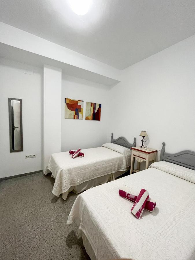 Amplio Apartamento En Av. Carlos Haya Málaga Exterior foto